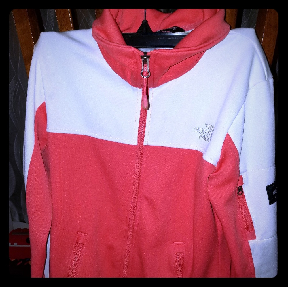 The North face sweater